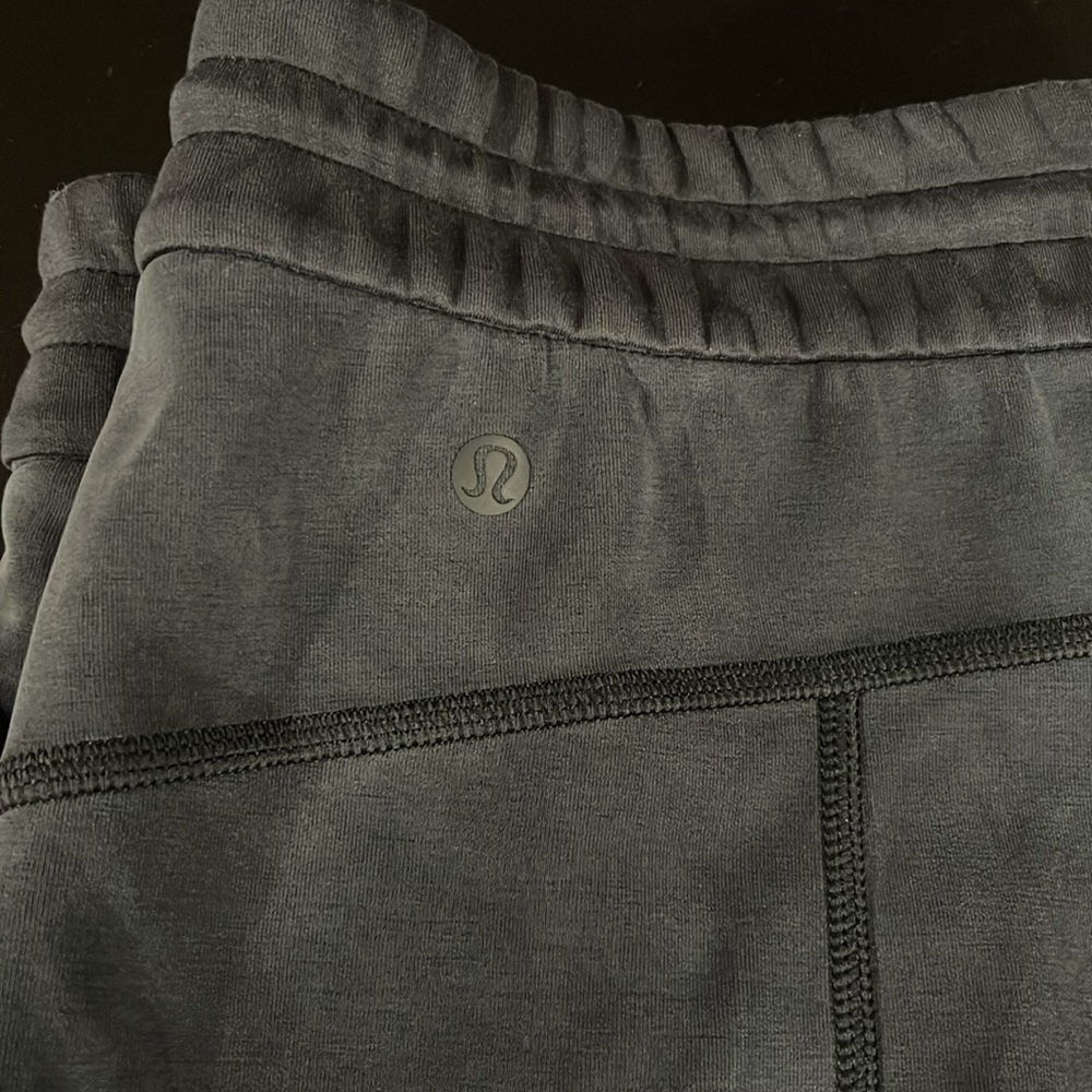 Lululemon Softstreme High-Rise Straight Leg Crop - Picture 5 of 7